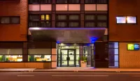 Holiday Inn Express Glasgow - City Ctr Riverside Hotels near Mount Vernon