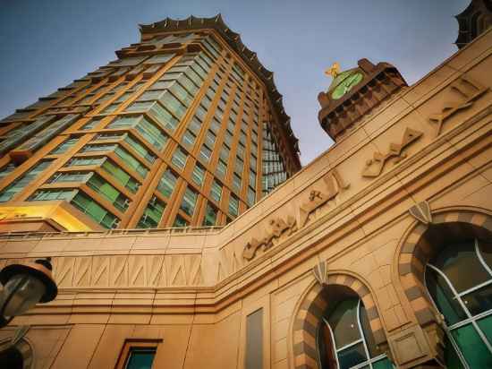 Al Marwa Rayhaan Hotel Exterior