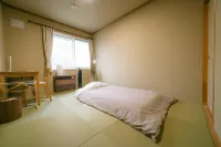 Toshikaga Hostel Misato Hotel dekat 900 Sougen