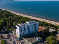 Novotel Gdansk Marina Hotels near Zoo Gdańsk Oliwa