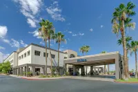 Hilton Phoenix Airport Hotels near Roosevelt Center of Sustainability