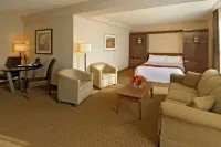 Best Western Plus Lamplighter Inn  Conference Centre Hotels near Kiwanis Park Crossing Bridge