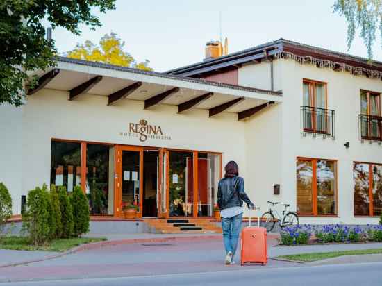 Regina Hotel Exterior