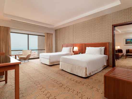 Holiday Inn Suites Kuwait Salmiya Rooms