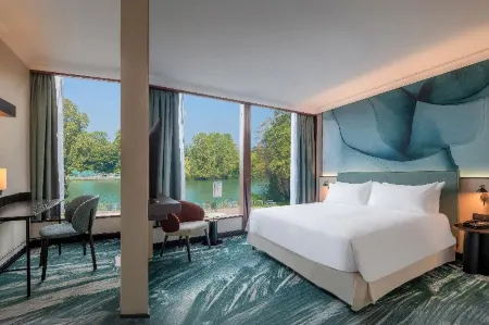 DoubleTree by Hilton Paris Bougival