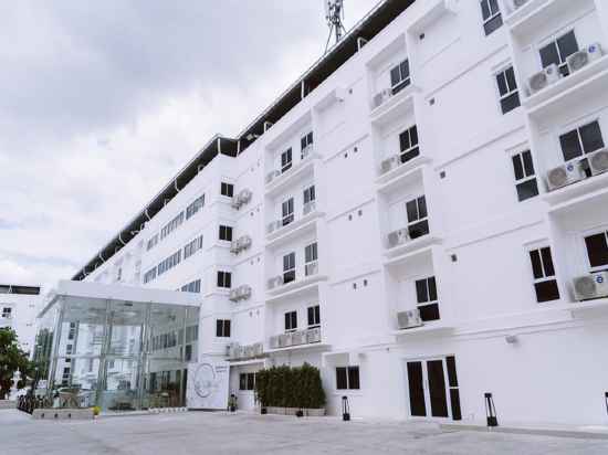 The White Hotel by Charoensri Hotel Exterior