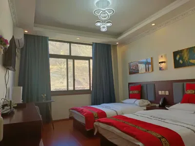 Basu Xinxin Express Hotel Hotel berhampiran Banda Grassland