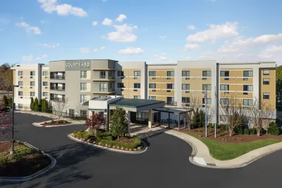 Courtyard Raleigh North/Triangle Town Center Hotels near Upper Room Church of God in Christ: