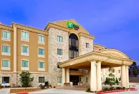 Holiday Inn Express & Suites Texarkana East Hotels near Park Avenue Baptist Church