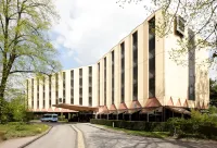 NH Luxembourg Airport Hotels near Clock Tower