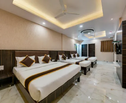 Hotel Aatithya Satkar Near Mahalaxmi Temple Hotels near Hotel Nilesh 2 Star