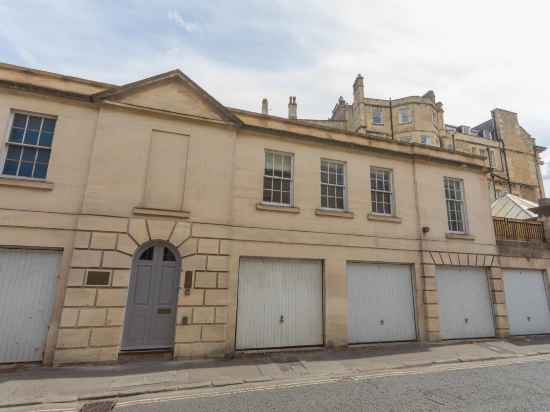 Crescent Mews Hotel Exterior