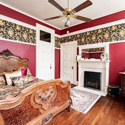 Deluxe Queen Suite with Private Bathroom Vrooman Mansion B&B Promo Code