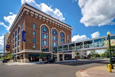 Home2 Suites โดย Hilton Kalamazoo Downtown โรงแรมใกล้Kalamazoo Institute of Arts