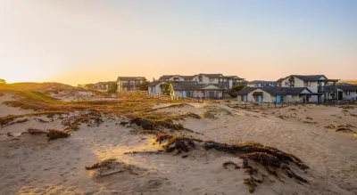 Sanctuary Beach Resort Hotels in Moss Landing