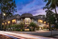 J7 Angkor Hotel Hotels near Blue Water Park