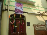 Sanskriti paying guest house varanasi