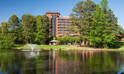 Four Points by Sheraton Richmond Hotels near University of Richmond