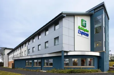 Holiday Inn Express Dunfermline Hotels near Craigluscar Fishery