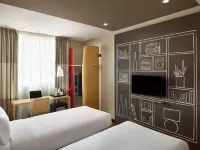 فندق إيبيس Hotels near مسجد باقبص