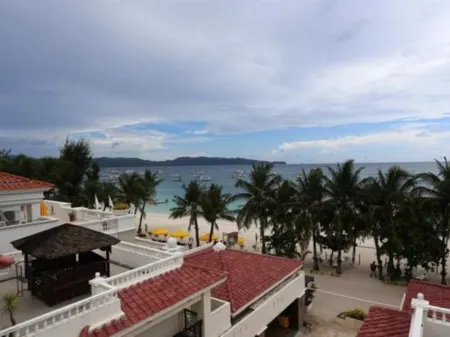 Golden Phoenix Hotel Boracay