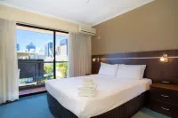 Riverside Hotel Southbank Отели в г. South Brisbane