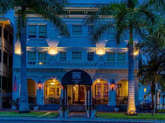 Cordova Inn Hotel Exterior