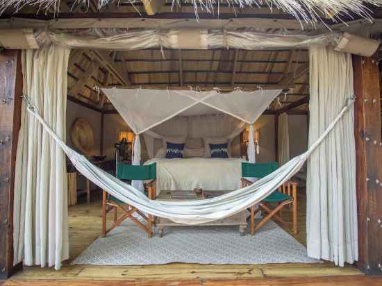 Sindabezi Island Camp Rooms