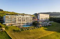 Panorama Resort & Spa Hoteles cerca de Knies Kinderzoo Rapperswil