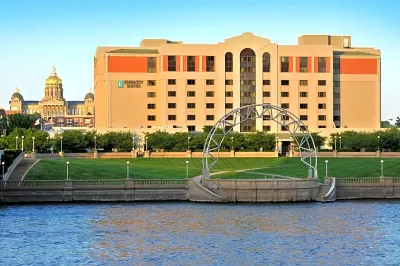 Embassy Suites by Hilton des Moines Downtown Hotels near Verizon