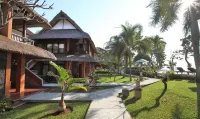 Puri Saron Hotel Baruna Beach Cottages Hotels near Negara Banana Garden