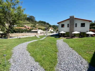 Albergue Casa Sueño Hotels in Tineo