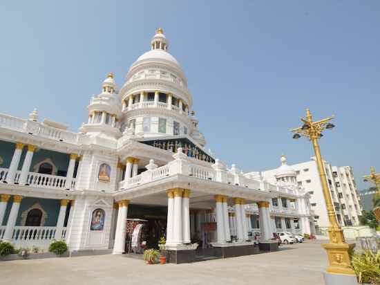 Gadiraju Palace Convention Centre & Hotel Hotel Exterior