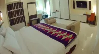 Puri Indah Hotel Pagesangan Timurのホテル