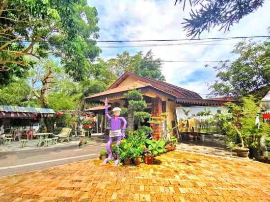 Sabak Awor Resort Hotel Exterior