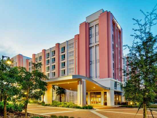 Fairfield Inn & Suites Orlando at Flamingo Crossings® Town Center Hotel Exterior