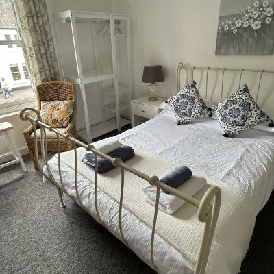 Double Room-Large-Ensuite With Bath-Street View-H.M.s. Victory The Lord Nelson Pub and Accommodation Promo Code