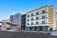 Fairfield Inn & Suites Moorpark Ventura County Hotels near Macy's