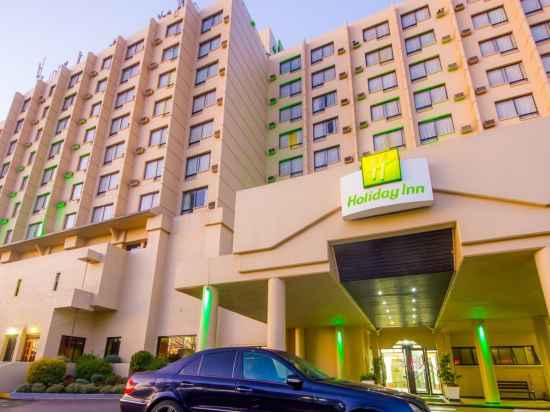 Holiday Inn Harare Hotel Exterior