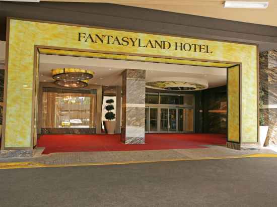 Fantasyland Hotel Hotel Exterior