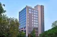 Fairfield by Marriott Vadodara Hotels near Mandvi Gate