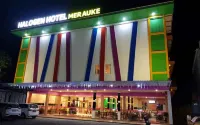 Hotel Halogen Merauke Hotel dekat Pengrajin Kulit Arek Boyo