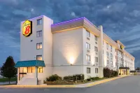 Travelodge Frederick Hotels near Frederick Municipal Airport