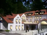 Hotel Atrium Garni Hotels near Dreiflusse-Eck