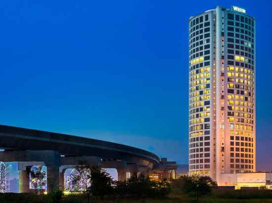 The Westin Kolkata Rajarhat Hotel Exterior