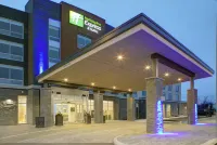 Holiday Inn Express & Suites Collingwood Hotels near Butter Gallery