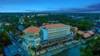 Chuchaiburi Sri Amphawa Hotels near Central world