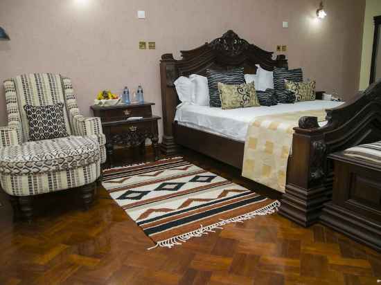 La Belle Villa Rooms