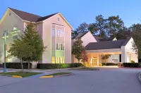 Homewood Suites by Hilton Houston - Kingwood Parc-Airport Area Hotels near George Bush Intercontinental Airport