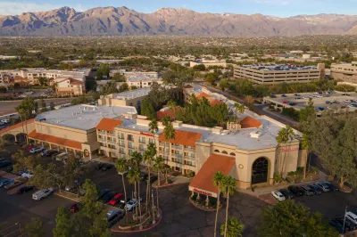 Sheraton Tucson Hotel & Suites Hotels near Buffalo Exchange (Monterey Village)